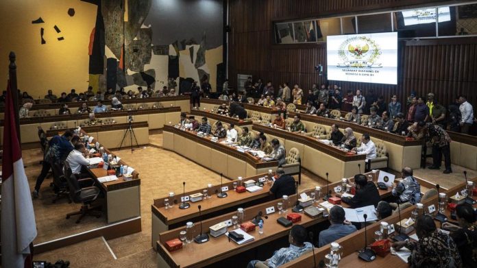 Dana Daerah Dipangkas, Komisi II DPR Minta Pemda Tak Boros Anggaran