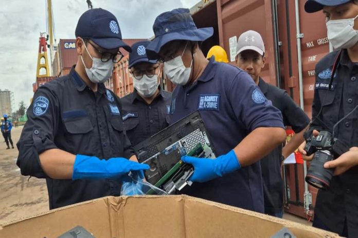 KLH Gagalkan 73 Kontainer Limbah Elektronik Terkontaminasi B3 Asal AS Masuk ke RI