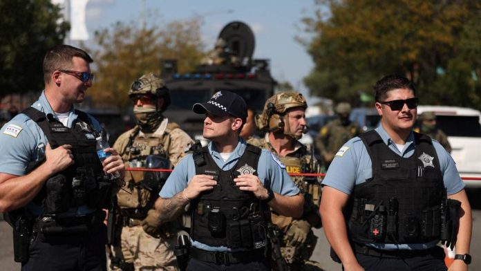 Trump Deklarasi Chicago 'Zona Perang' dan Ribut di Pengadilan, Kenapa?