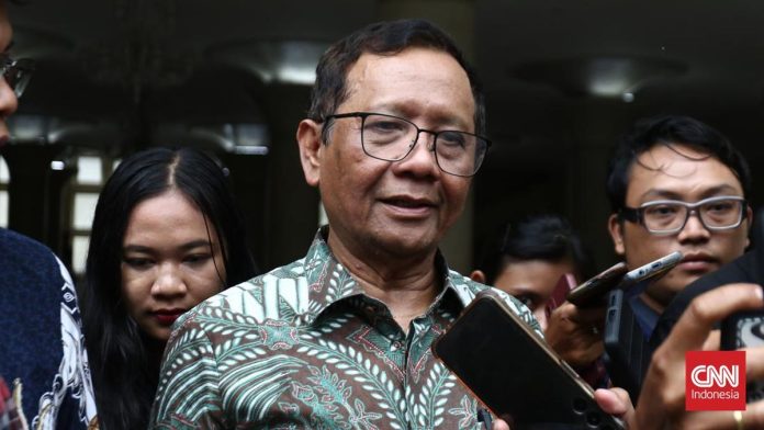 Mahfud: Stand Up Pandji Pragiwaksono soal Gibran Tidak Bisa Dihukum