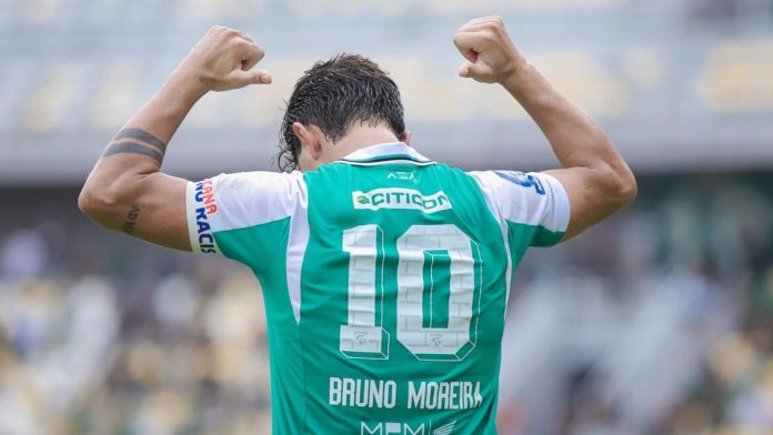 Super League: 2 Kartu Merah Melayang, Persebaya Kalahkan Madura United