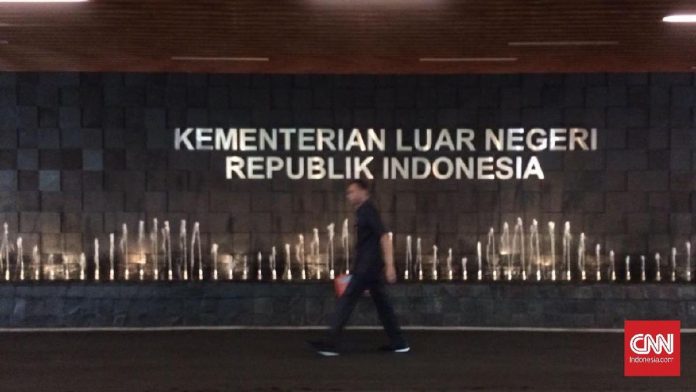 Kemlu: RI Bisa Tarik Pasukan dari ISF Kapan Saja Jika Menyimpang