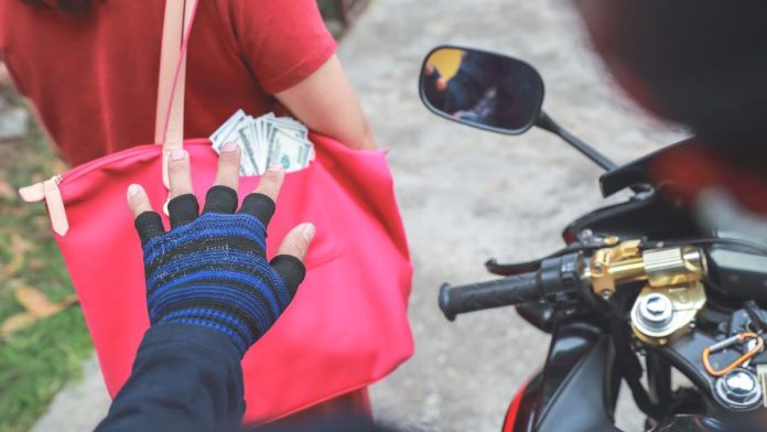 Istri Dibegal saat Cari Makan Sahur di Bekasi, Suami Tabrak Pelaku