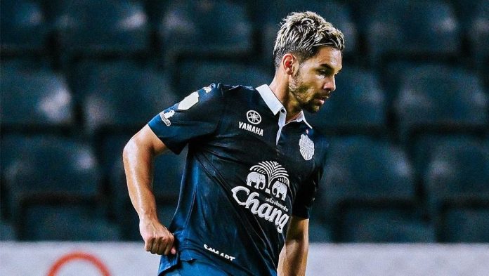 Sandy Walsh Cetak Gol, Buriram Gulung Chonburi FC 5-0