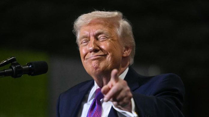 Trump Ngaku-ngaku Sempat Ditawari Jadi Pemimpin Tertinggi Iran