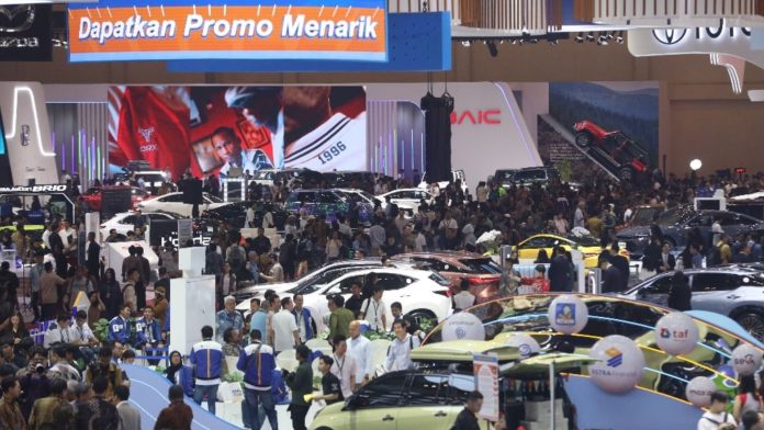 1001 Cara Industri Asuransi Dongkrak Premi Kendaraan Bermotor
