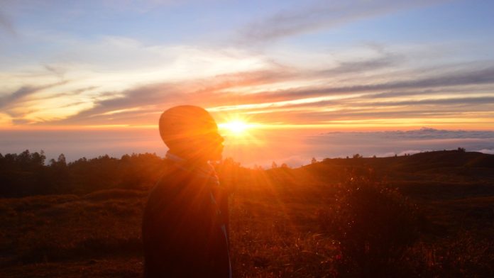 Prau via Kalilembu: Jalur 'VVIP' untuk Menikmati Golden Sunrise