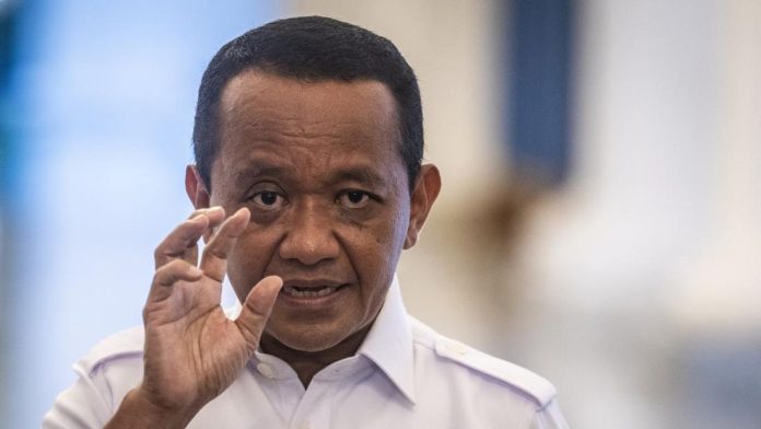Kelakar Prabowo saat Sapa Bahlil: Katanya MBG Mas Bahlil Ganteng