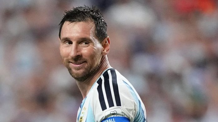 Pastor di AS Pakai Jersey Argentina Demi Undang Messi Cs ke Gereja